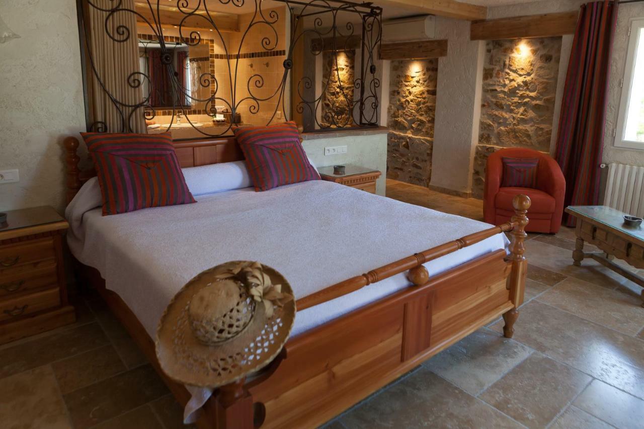 L' Escapade Hotel & Restaurant Le Pradet Bagian luar foto